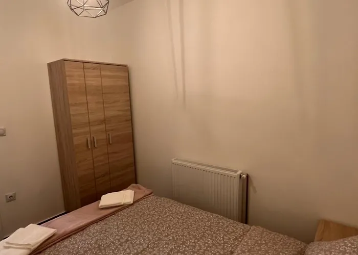 Dragoljski Konaci * Dragolj